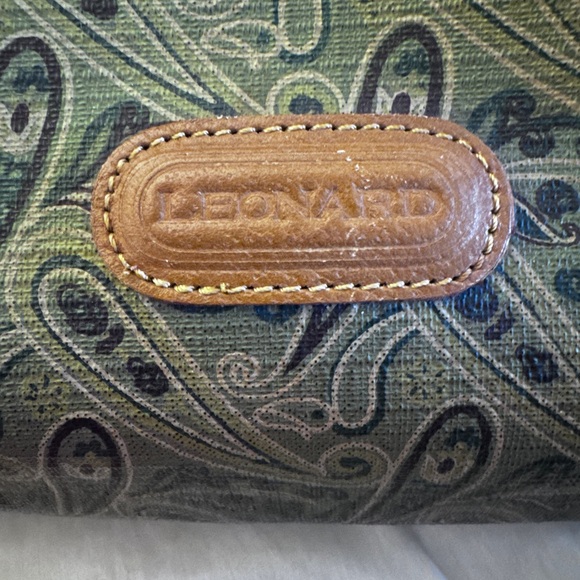 Leonard double handle vintage satchel bag with padlock, no key - Picture 16 of 16